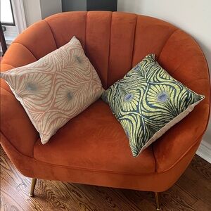 2 elegant Decorative Cushions with peacock feathers design. Removable covers.